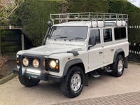 LAND ROVER DEFENDER 110